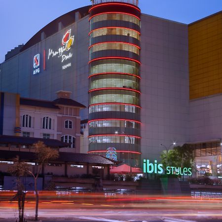 Ibis Styles Jakarta Mangga Dua Square Exterior foto