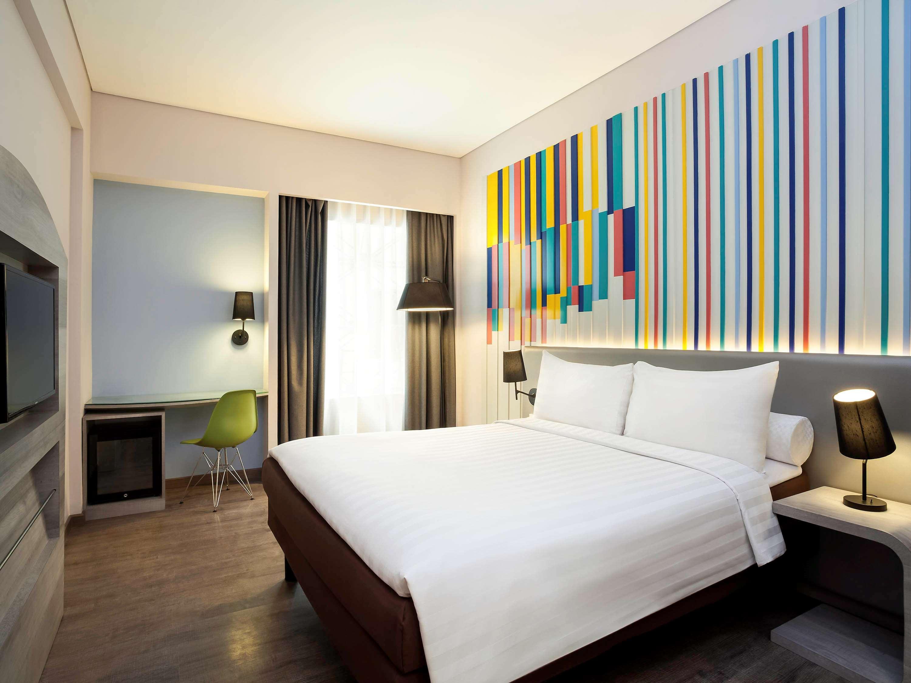 Ibis Styles Jakarta Mangga Dua Square Exterior foto