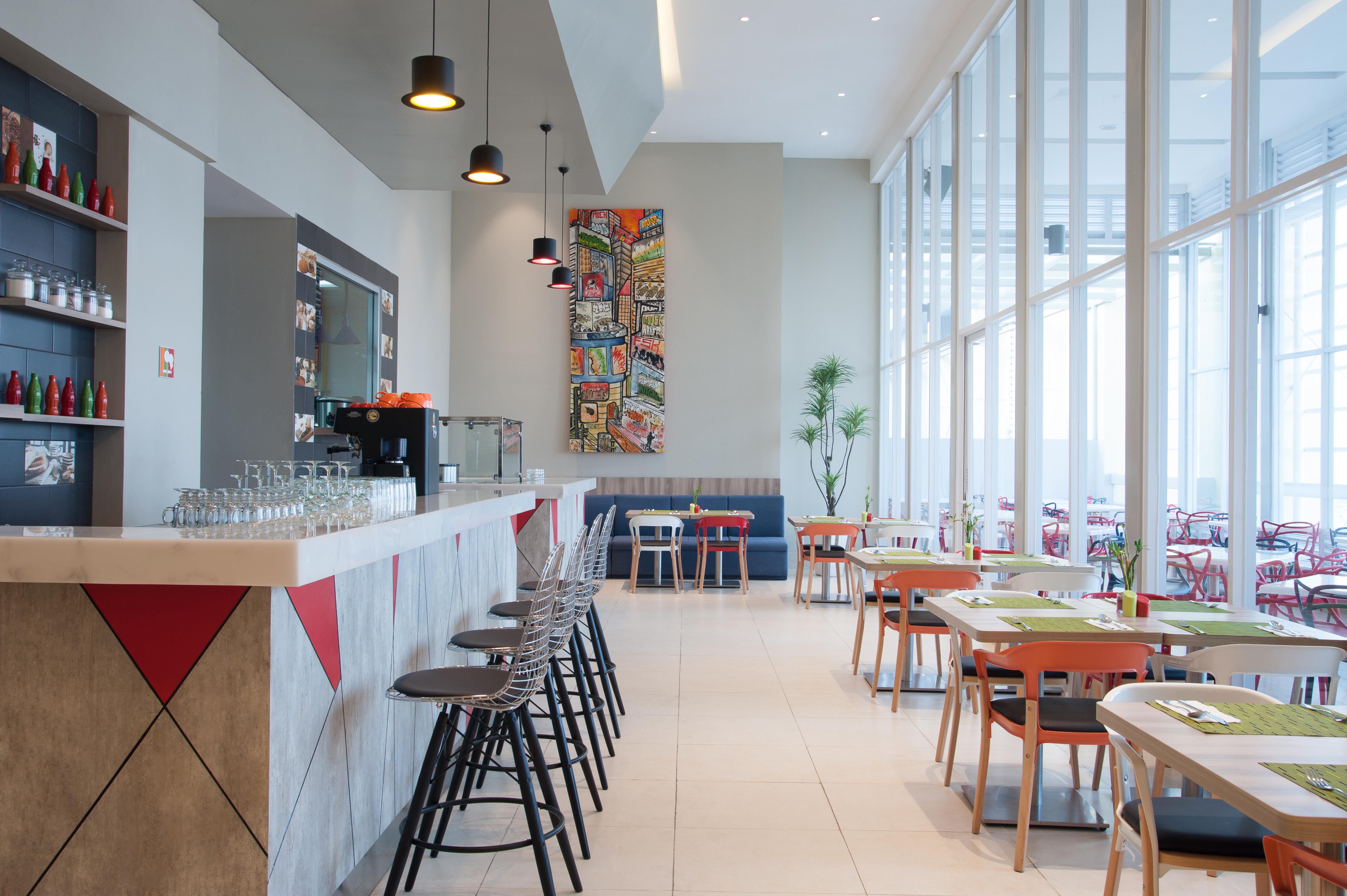 Ibis Styles Jakarta Mangga Dua Square Exterior foto