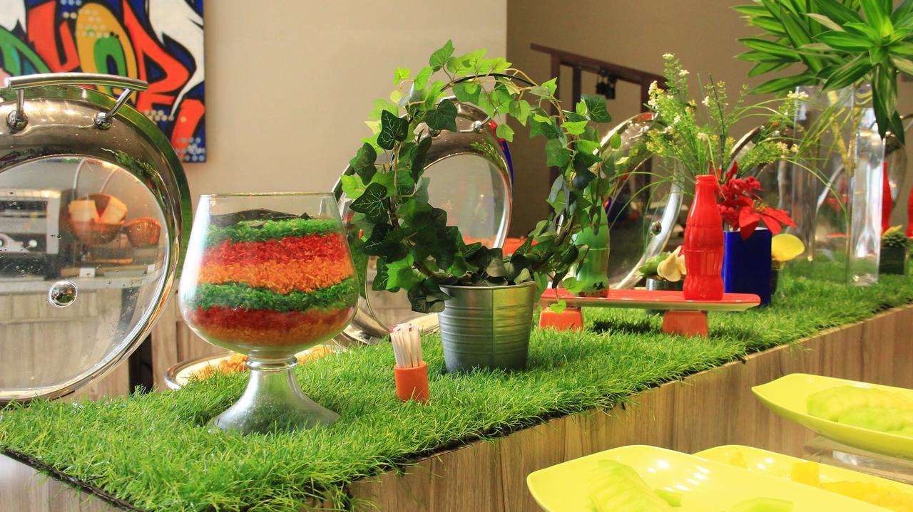 Ibis Styles Jakarta Mangga Dua Square Exterior foto